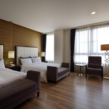 Hotel Modern Puli Room photo