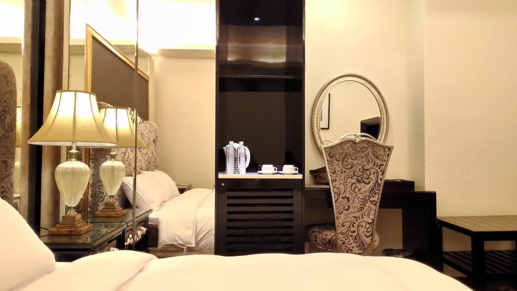 Hotel Modern Puli Room photo