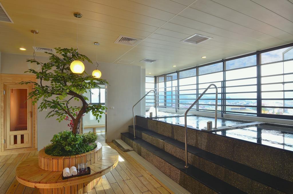 Hotel Modern Puli Exterior photo